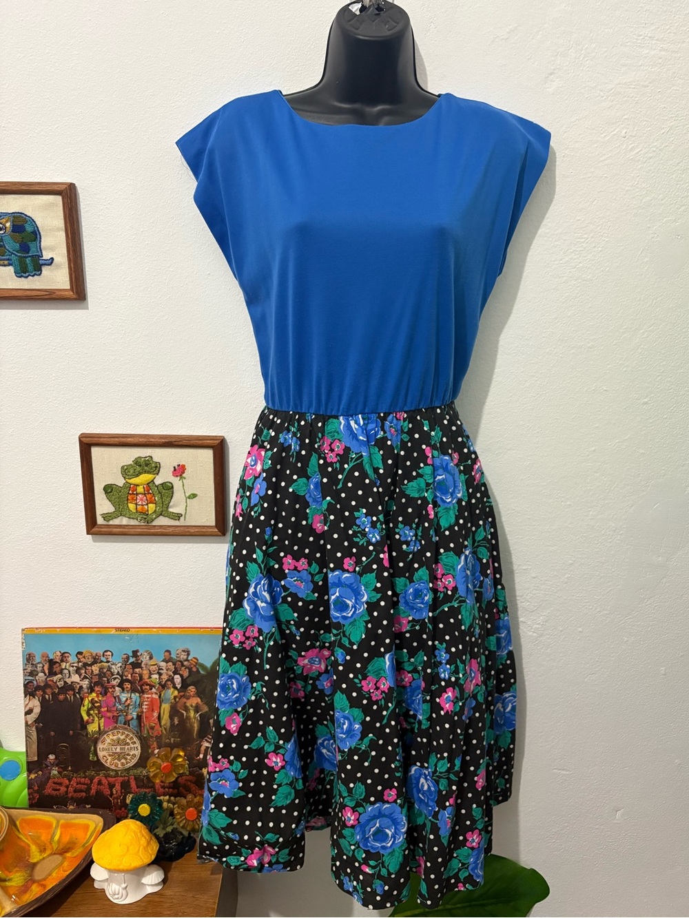Women’s Vintage Blue & Black Floral Polka Dot Mid-Length Dress